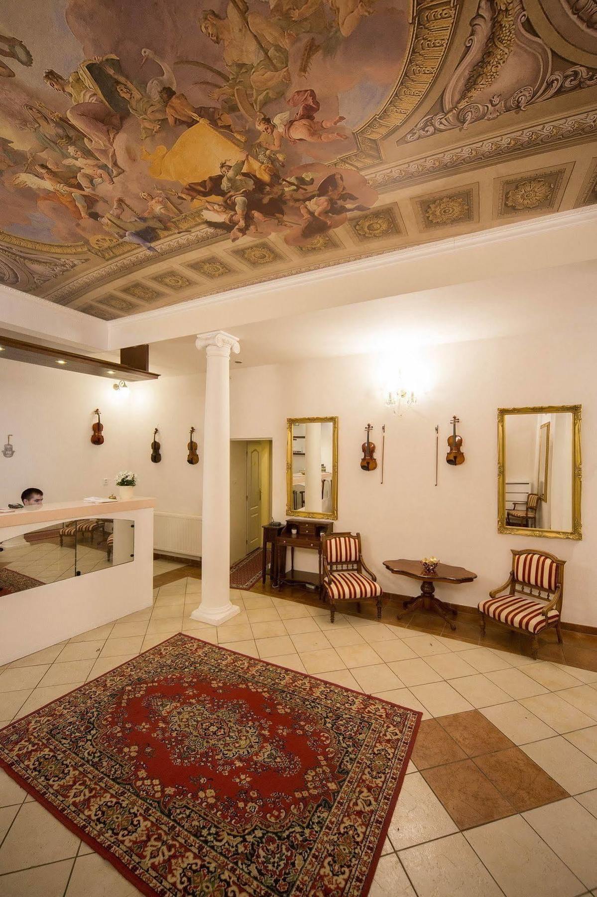 Hotel Donatello プラハ エクステリア 写真
